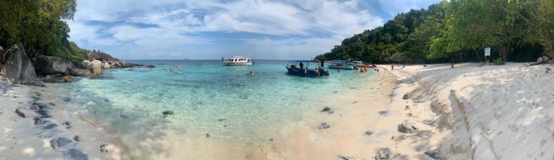 Tioman Santai Resort Kampong Juara Exterior photo