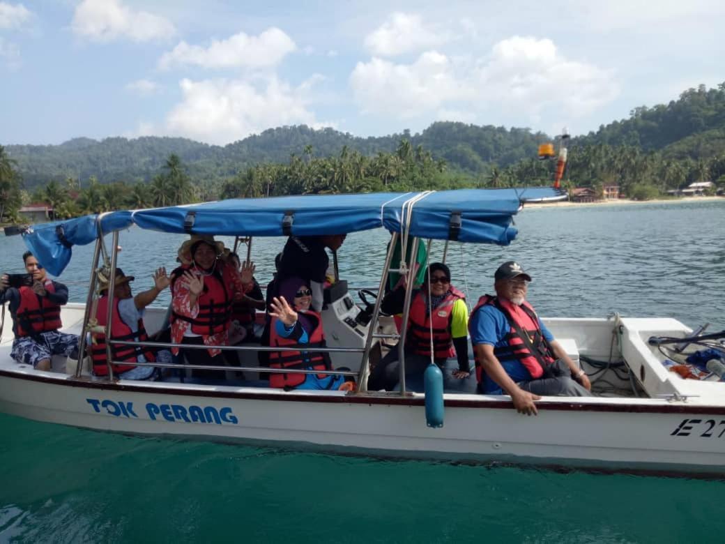 Tioman Santai Resort Kampong Juara Exterior photo