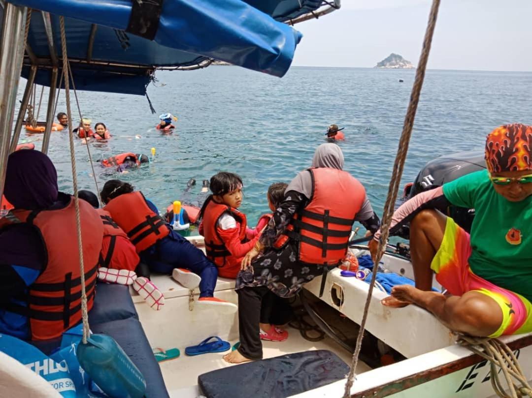 Tioman Santai Resort Kampong Juara Exterior photo